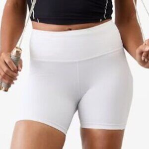 Athleta Interval Stash High Rise 5" Short White Size Large NWT